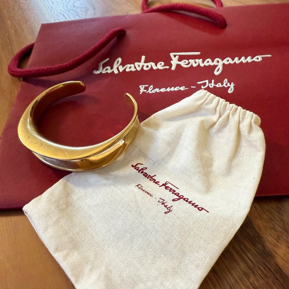 FERRAGAMO Asymmetrical Sculptural Bracelet